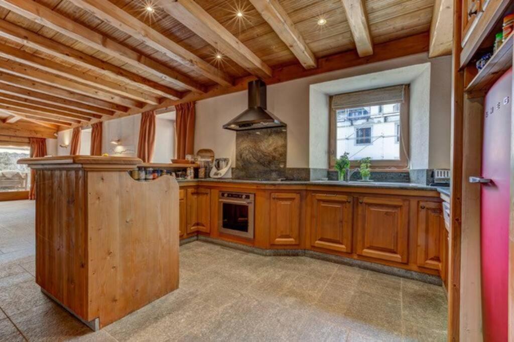 Spacious 3-Bed In The Heart Of Chamonix Exterior photo